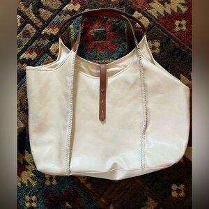 Elegant Cream Leather Tote Bag With Stitch Details